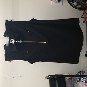 Anne Klein black sleeveless half zip color small size small